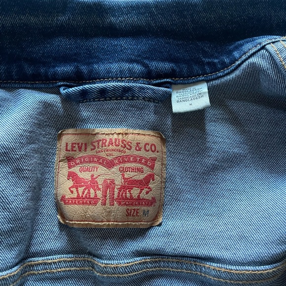 Levi's Light Blue Denim Jacket - Picture 5 of 6